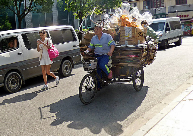 El mundo rico se pregunta:¿qué hacemos con todo el plástico que China ya no quiere?